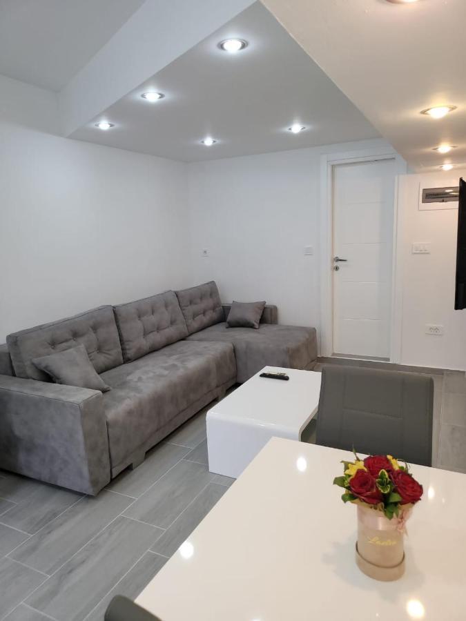 Apartment Diamond -Modern And Lovely Seaside Studio Apartment Котор Екстериор снимка