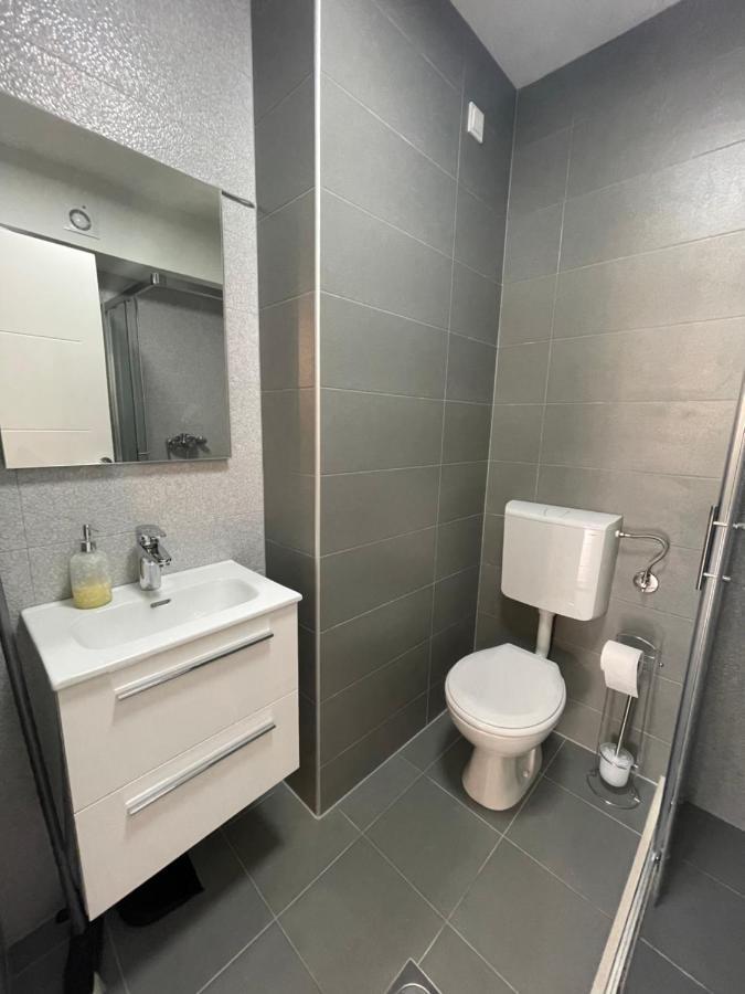 Apartment Diamond -Modern And Lovely Seaside Studio Apartment Котор Екстериор снимка