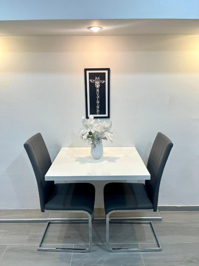 Apartment Diamond -Modern And Lovely Seaside Studio Apartment Котор Екстериор снимка